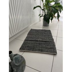 Gulvtppe i Skind 60x90 cm fra Dacore. Hj kvalitet og meget slidstrkt. Vlg blandt mange farver