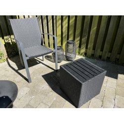 Vedligeholdelsesfrit kvadratisk sidebord - vlg farve