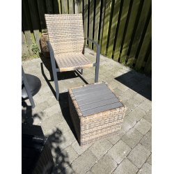 Vedligeholdelsesfrit kvadratisk sidebord - vlg farve