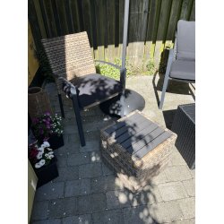 Vedligeholdelsesfrit kvadratisk sidebord - vlg farve