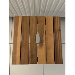 Stabelbar TOKYO skammel i akacie tr. Bruge det ude eller inde - VLG farve