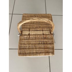 Charmerende picnickurv i narturligt pileflet - Rummelig og perfekt til skovturen!