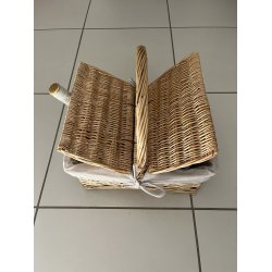 Charmerende picnickurv i narturligt pileflet - Rummelig og perfekt til skovturen!