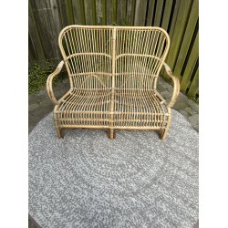 Trevlig loungesoffa till tv personer med hgt ryggstd - fltad bambu 