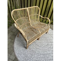 Trevlig loungesoffa till tv personer med hgt ryggstd - fltad bambu 