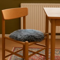 Sittdyna i �kta lammskinn rund storlek Diamter 37 cm. - v�lj f�rg