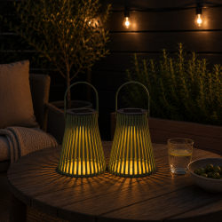 Solar lanterne i gr�n plast med solcelle - F�s i flere st�rrelser