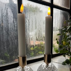 Lavenergi LED stagelys s�t � 2 styks med 3D flamme - h�jde 18 cm. v�lg mellem gr�n eller hvid