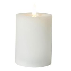 LED Vokslys i hvid og med 3D Flammeeffekt - V�lg st�rrelse