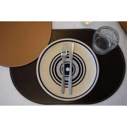 Elegant dkkeserviet i moderne ovalt design - PU lder hard - ikke foldbar - 30x45 cm - Vlg farve