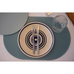 Elegant dkkeserviet i moderne ovalt design - PU lder hard - ikke foldbar - 30x45 cm - Vlg farve