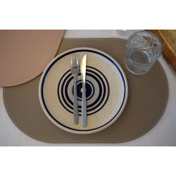 Elegant dkkeserviet i moderne ovalt design - PU lder hard - ikke foldbar - 30x45 cm - Vlg farve