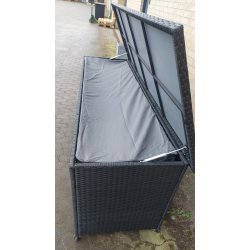 100% vandtt Louise hyndeboks til solvognshynder i UV-beskyttet polyrattan med hjul. Vlg farve!