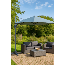 Bilbao lux Hngparasoll : 3,5 med tilt och roterande fot mot lgt hngande sol. 100% vattentt