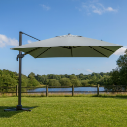 Bilbao Hngparasoll 3 x 3 M med tilt och "vridbar fot" mot lgt hngande sol.100% vattentt