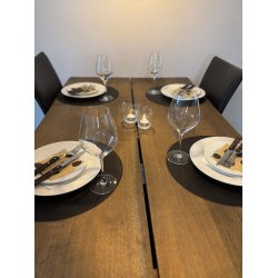 Rund dkkeserviet i PU Lder. D38 cm. Med farve p begge sidder. Vlg farve.