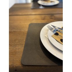 Sort/oliven dkkeserviet. 30x45 cm. Som kan vendes og bruges p begge sider med forskellige farver.