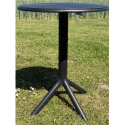 Cafebord i sort i UV-beskyttet plast. STR. � 60 cm. MODERNE CAFEBORD PERFEKT TIL ALTANEN!!