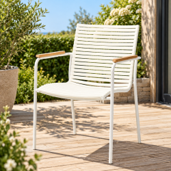 Kvalitets Mood stabelstol med lameller og teak arml�n - V�lg farve