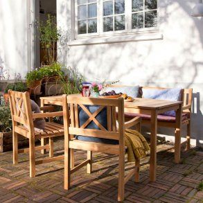 Kronborg Havebord  til  4 -6 personer. Fremstillet i Gold Teak