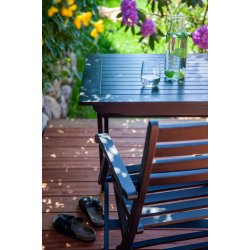 Cafset i svartmlad mahogny med fllbord + 2 fllbara stolar med armstd - Modell: York