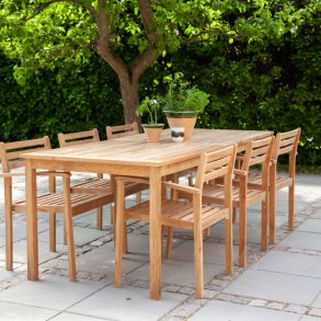 Lkkert stort havembelst i gyldenbrunt goldteaktr med 6 behagelige stole Model: Oxford