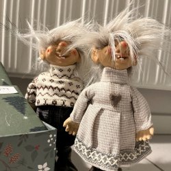 Juletrolde dreng - med striktrje og bukser - Vlg strrelse og farve