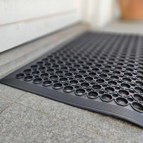 Firkantet Drmtte med et Hul mnster. Drmtten tler alt vejr. 60x80 cm