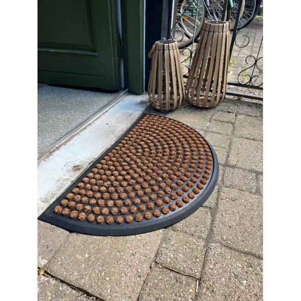 Elegant prickig drrmatta som tler allt vder 45x75 cm - Gummi/kokos - Finns i flera former