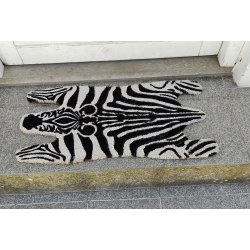 Zebra Drmtte 40 x 75 cm. Pynt indgangspartiet med en farverig og eksotisk kokos drmtte. 
