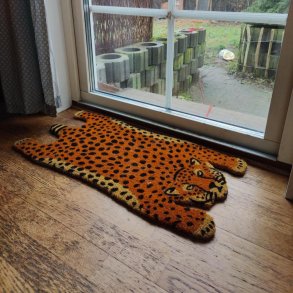 Leopard/Tiger Drmtte 40 x 75 cm. Pynt indgangspartiet med en farverig og eksotisk kokos drmtte