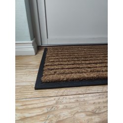 Drmtte 45 x 75 cm af Kokos striber og massiv Gummi bund. Forbliver pn ved udendrs brug. 