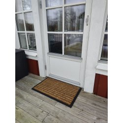Drmtte 45 x 75 cm af Kokos striber og massiv Gummi bund. Forbliver pn ved udendrs brug. 