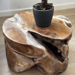 Teak Rod lavet til et sofa- , sidebord eller skammel. Hvert bord er unikt.  