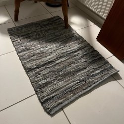 Gulvtppe i Skind 60x90 cm fra Dacore. Hj kvalitet og meget slidstrkt. Vlg blandt mange farver
