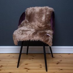 Stolsits i kta lammskinn - str. 40x40 cm - vlj frg