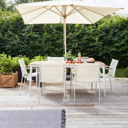 Kvalitets Mood stabelstol med lameller og teak arml�n - V�lg farve