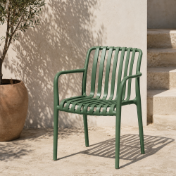Stabelbar vedligeholdelsefri havestol i UV-beskyttet st�bt plast - Model: Lily - V�lg farve 