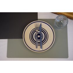 Dkkeserviet i klassisk rektangulrt design - PU lder soft - foldbar - 30x45 cm - Vlg farve