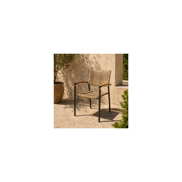 Oline havem�bels�t - Massivt Kronborg teakbord &amp; 4 stilrene og cappuccinofarvede Era stabelstole