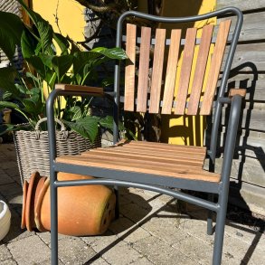 Eva Magnolia Stabelstol - Vlg farve p stel: hvid el. antracit