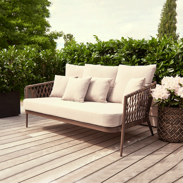 3-personers loungesoffa i aluminium inklusive dynor och 7 kuddar (3 stora + 4 sm) - Modell Havana