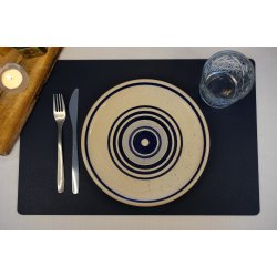 Firkantet dkkeserviet i PU lder, Soft - Foldbar - 30x45 cm - Vlg farve