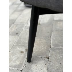 Elegant og komfortabel havestol med vandtt polyester sde og ryg samt robust aluminiumsstel