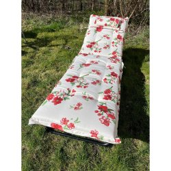 SOLVOGNSHYNDE LUX MED NAKKEPUDE i flot hvidt blomster design