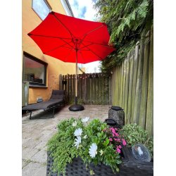 100 % vandtt Parasol m/2-delt stok. : 3M.  Vlg farve + Dug har UV30+ solbeskyttelse. Model: Nice