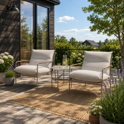 Eksklusivt lounges�t med bord fra ENVY i beige - Komfortable loungestole med All-weather hynder og UV-beskyttet polyrattan. Model Mille