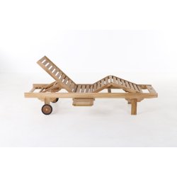 Solstol Java i silverteak. Med hjul och avtagbar drinkbricka. Ltt att kra.