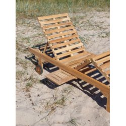 Solstol Java i silverteak. Med hjul och avtagbar drinkbricka. Ltt att kra.