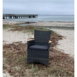 Gala Goldteak bord med 6 stk. Boston havestole i UV beskyttet polyrattan flet med goldteak armln. 